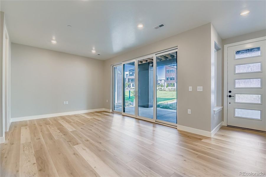 Spacious, unfurnished interior of a new home in Baseline, Broomfield (Image 32). Spacious, unfurnished interior of a new home in Baseline, Broomfield (Image 32).