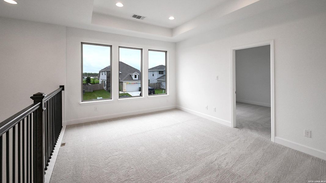 Spacious, unfurnished interior of a new home in The Parklands, Schertz (Image 15).