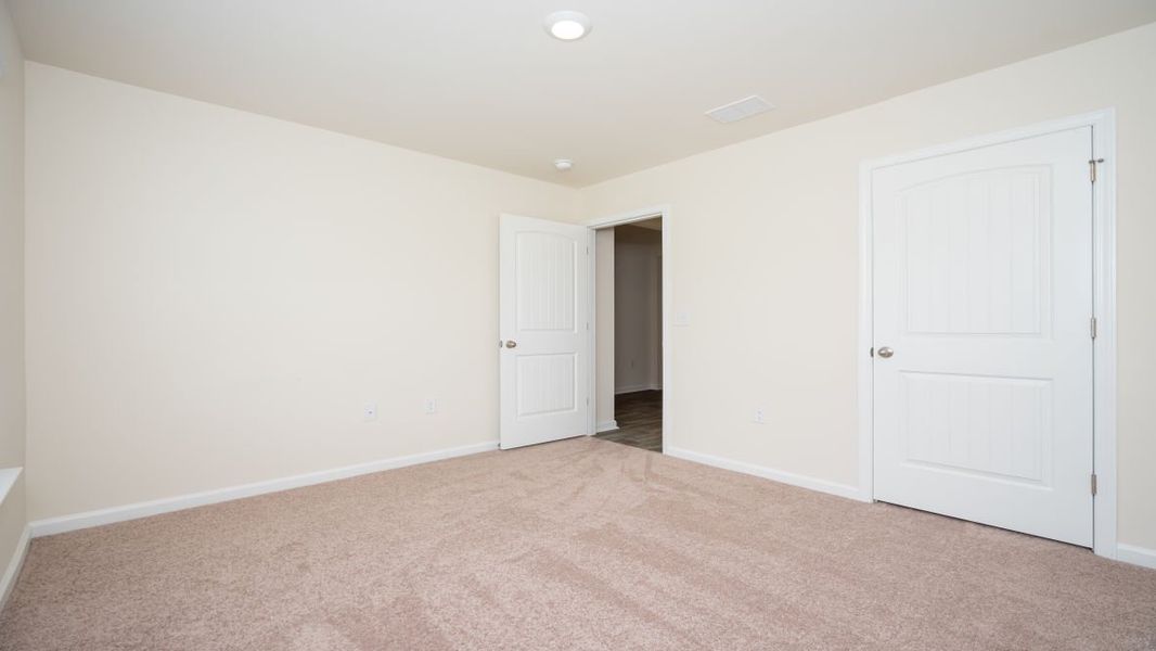 Representative unfurnished interior of a home built from the ARIA by D.R. Horton in Jordanville Farms, Galivants Ferry (Image 14).