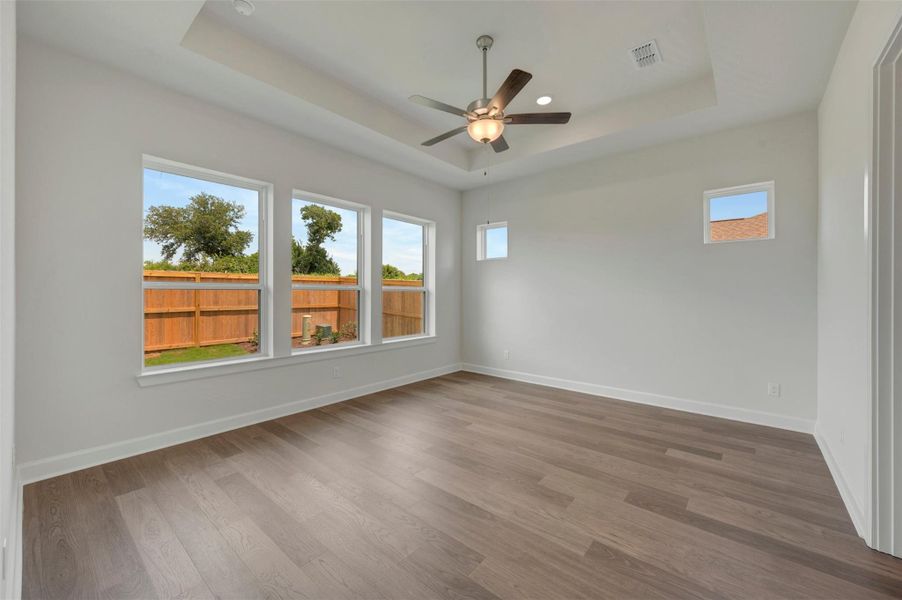 Spacious, unfurnished interior of a new home in Meridiana - Ascent Collection, Manvel (Image 18). Spacious, unfurnished interior of a new home in Meridiana - Ascent Collection, Manvel (Image 18).