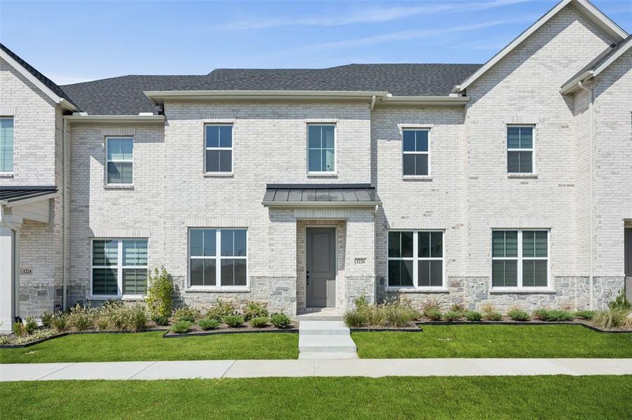 Gorgeous lock and leave lifestyle homes now available in the outstanding new community Twin Creeks Watters! Gorgeous lock and leave lifestyle homes now available in the outstanding new community Twin Creeks Watters!
