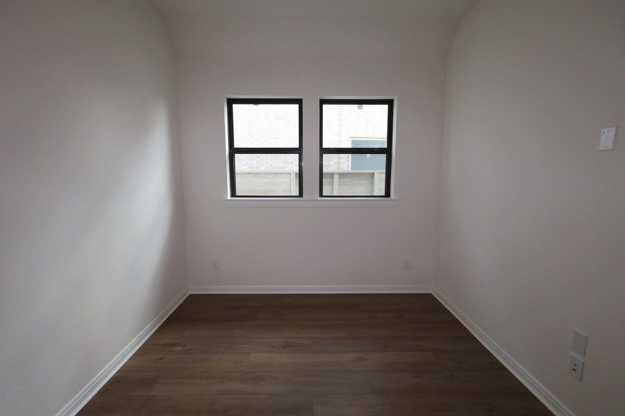 Spacious, unfurnished interior of a new home in Legacy - Retreat Collection, League City (Image 8).