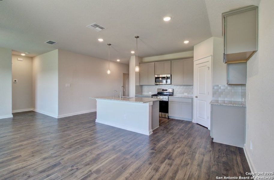 Furnished interior view inside a new home in Westridge - Landmark, San Antonio (Image 7).