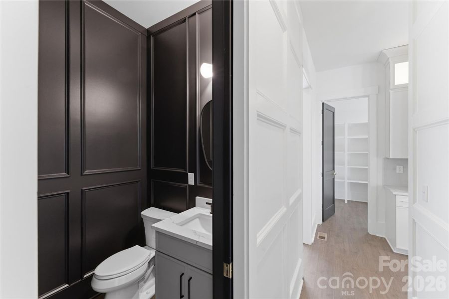 Powder Room Powder Room