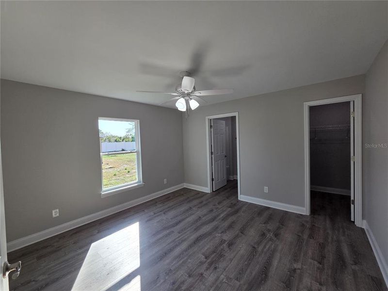 Spacious, unfurnished interior of a new home in , Lake Wales (Image 28).