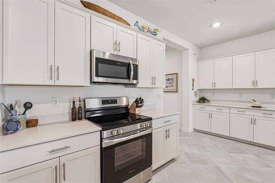 Furnished interior view inside a new home in , Venice (Image 33).