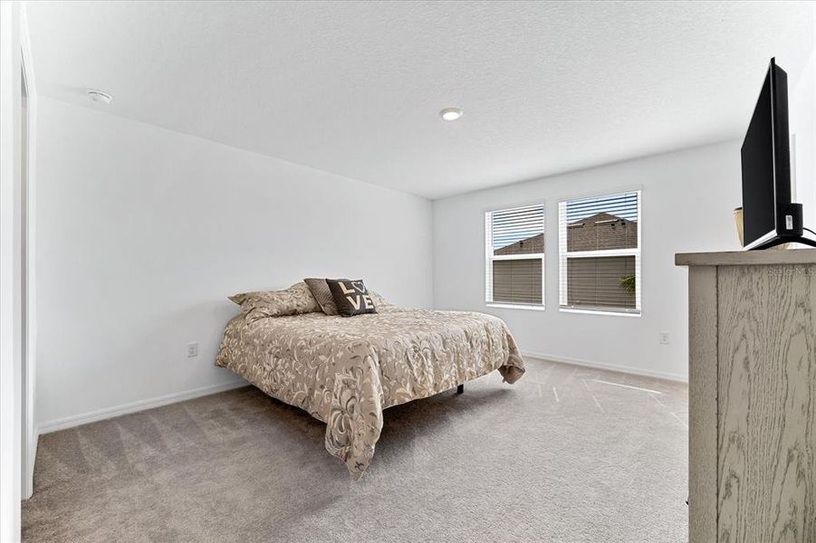 Furnished interior view inside a new home in , Sarasota (Image 45).