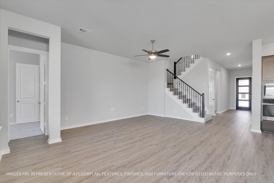 Spacious, unfurnished interior of a new home in Sunterra 50s, Katy (Image 24).