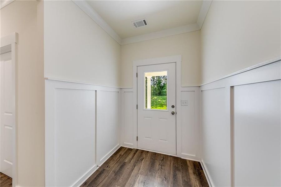 Spacious, unfurnished interior of a new home in , Jefferson (Image 14).