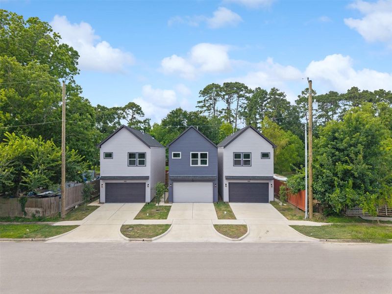 Front exterior of a new home in , Houston, TX, highlighting curb appeal (Image 1). Front exterior of a new home in , Houston, TX, highlighting curb appeal (Image 1).