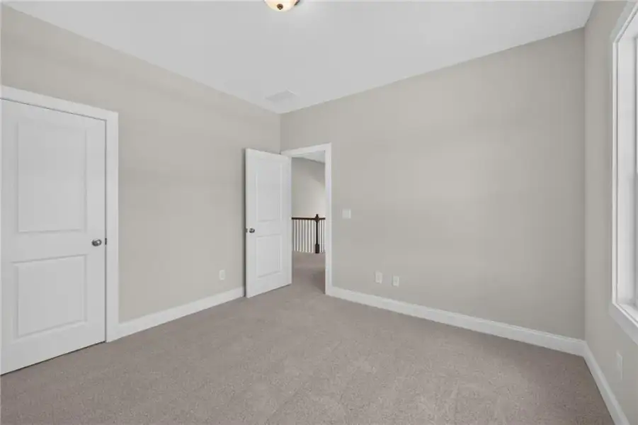 Spacious, unfurnished interior of a new home in , Jefferson (Image 46).