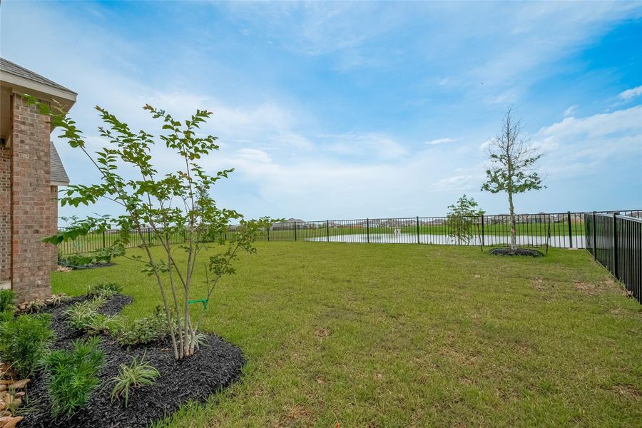 Image 38 of a home in Lago Mar. Image 38 of a home in Lago Mar.