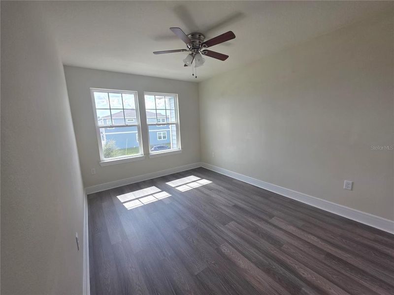 Spacious, unfurnished interior of a new home in , Orlando (Image 34).