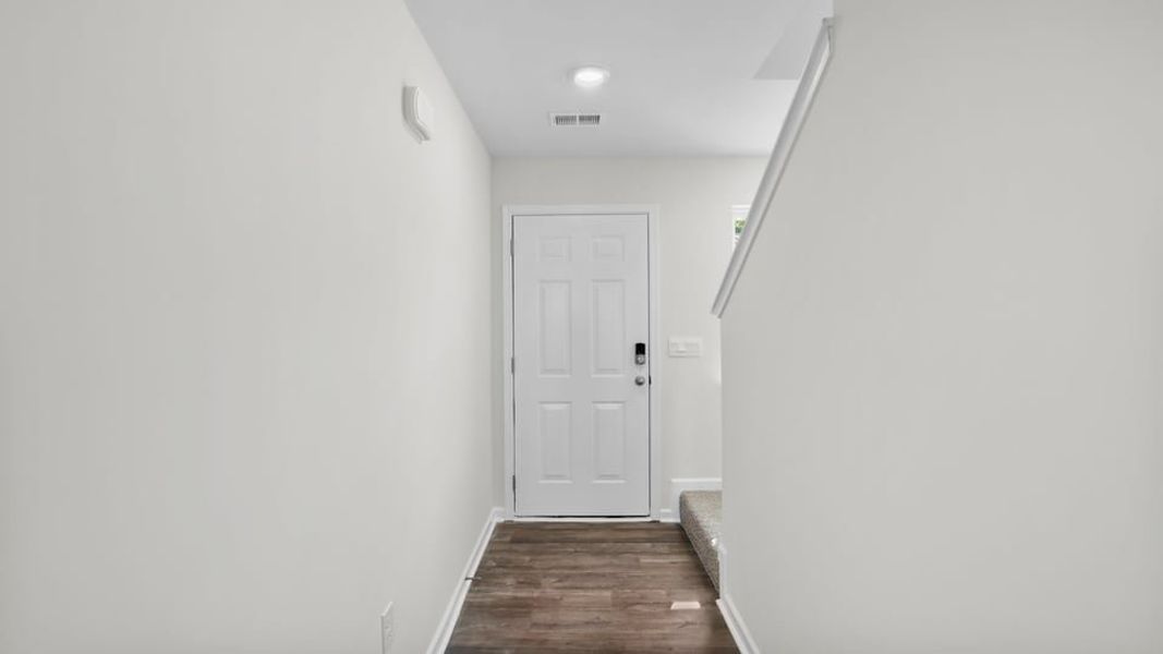 Spacious, unfurnished interior of a new home in Durbin Meadows, Fountain Inn (Image 17).