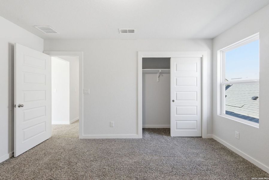 Spacious, unfurnished interior of a new home in Talley Fields, San Antonio (Image 26).