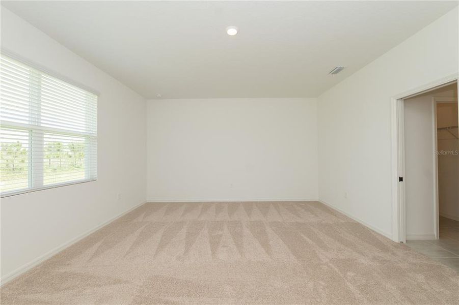 Spacious, unfurnished interior of a new home in , Bartow (Image 16).