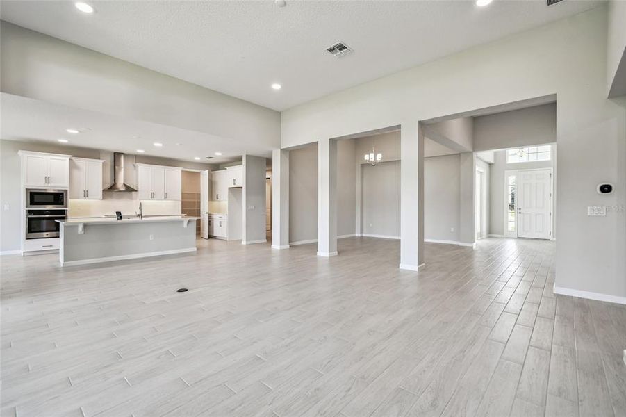 Spacious, unfurnished interior of a new home in Hawk's Overlook, Oviedo (Image 34). Spacious, unfurnished interior of a new home in Hawk's Overlook, Oviedo (Image 34).