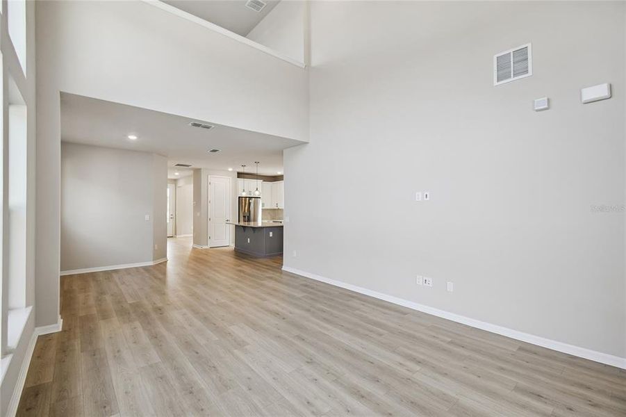 Spacious, unfurnished interior of a new home in Weslyn Park in Sunbridge 34', St. Cloud (Image 28).