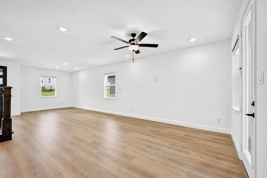 Spacious, unfurnished interior of a new home in Cross Creek Meadows, Celina (Image 13). Spacious, unfurnished interior of a new home in Cross Creek Meadows, Celina (Image 13).