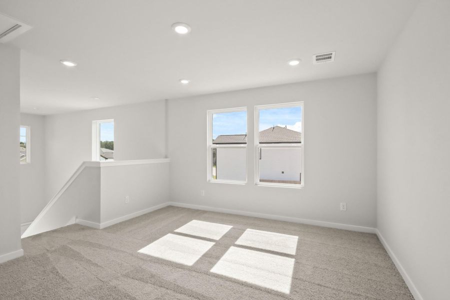 Spacious, unfurnished interior of a new home in Caney Mills, Cut and Shoot (Image 12).