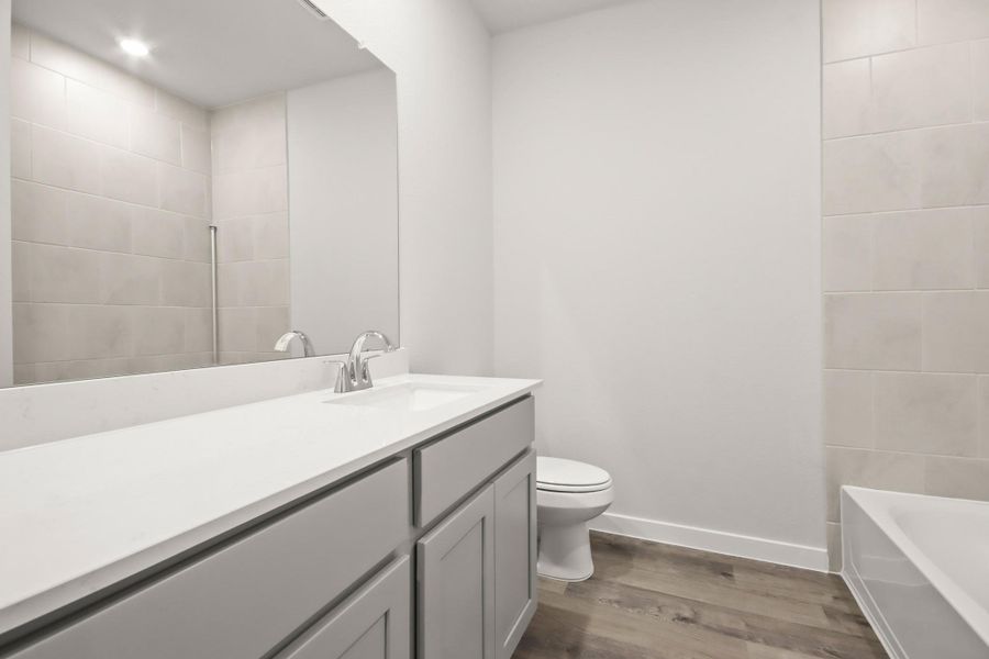 Furnished interior view inside a new home in Oakwood Ranch, Willis (Image 7).