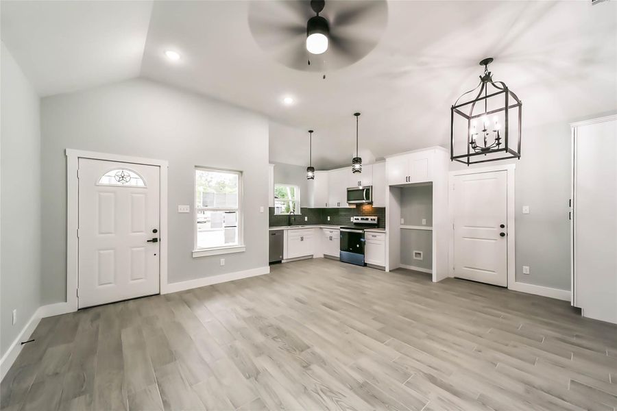 Furnished interior view inside a new home in , Conroe (Image 6).