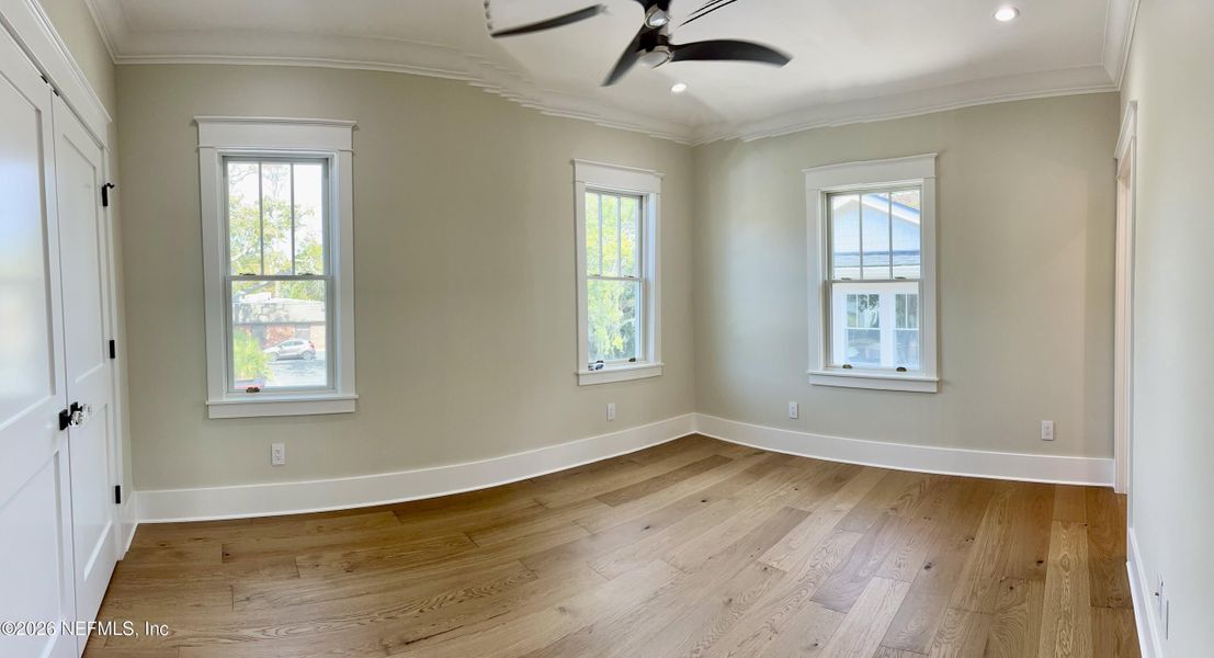 Spacious, unfurnished interior of a new home in , Jacksonville (Image 93).