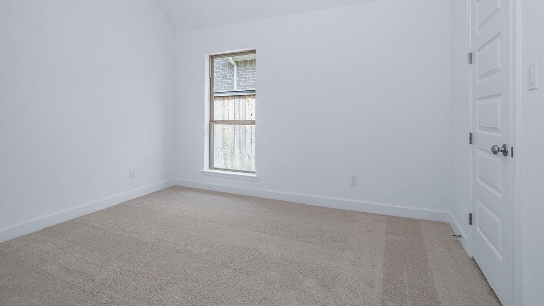 Spacious, unfurnished interior of a new home in Kresston, Montgomery (Image 10).