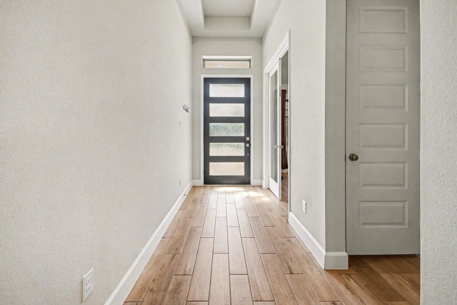 Spacious, unfurnished interior of a new home in Riceland 50', Mont Belvieu (Image 20). Spacious, unfurnished interior of a new home in Riceland 50', Mont Belvieu (Image 20).