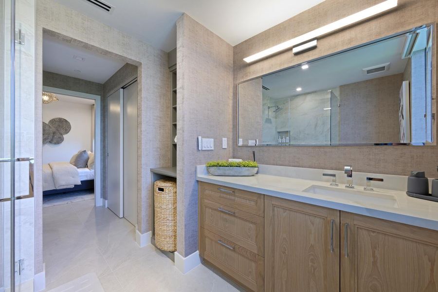 Guest Bath 2