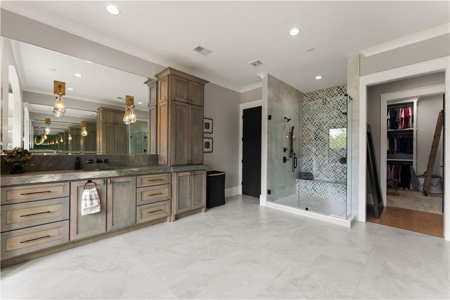 Furnished interior view inside a new home in , Jefferson (Image 66).