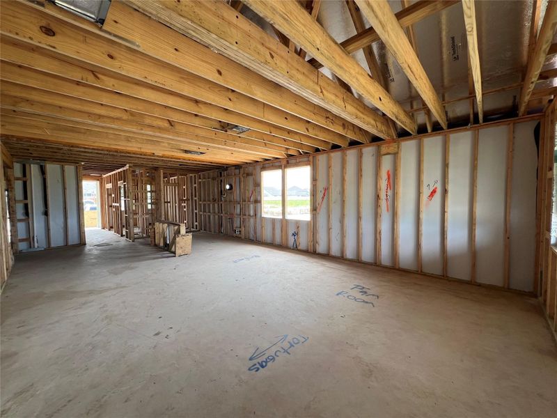 Spacious, unfurnished interior of a new home in Rolling Glen, Hutto (Image 15). Spacious, unfurnished interior of a new home in Rolling Glen, Hutto (Image 15).