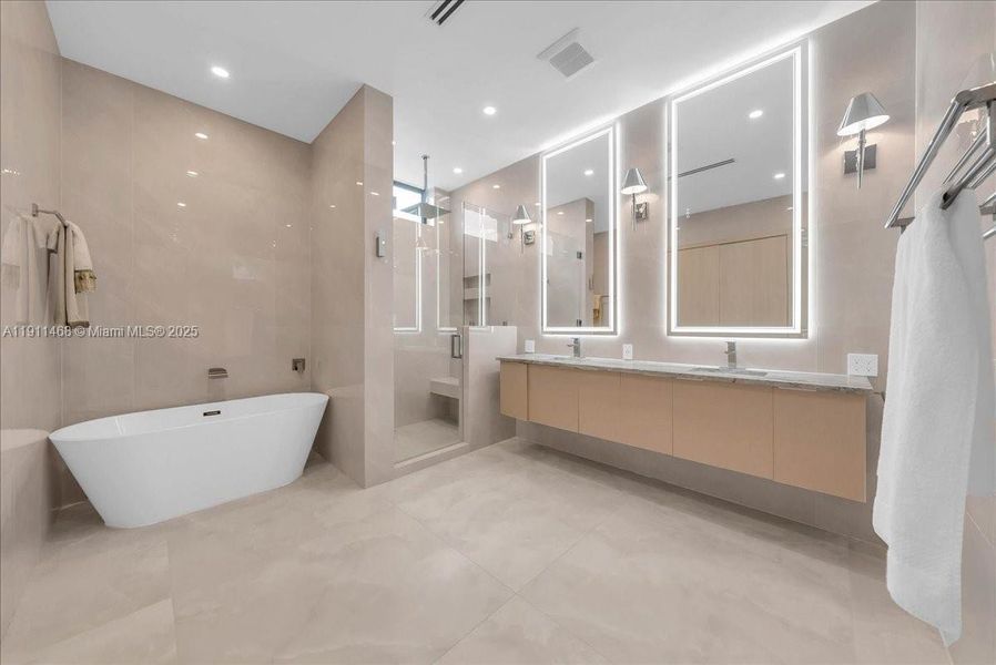 Furnished interior view inside a new home in , Marco Island (Image 18).