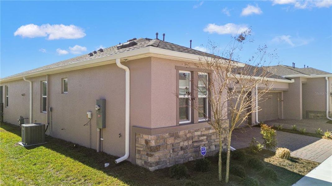 Exterior details and patio area of a home in , Ocala (Image 28). Exterior details and patio area of a home in , Ocala (Image 28).