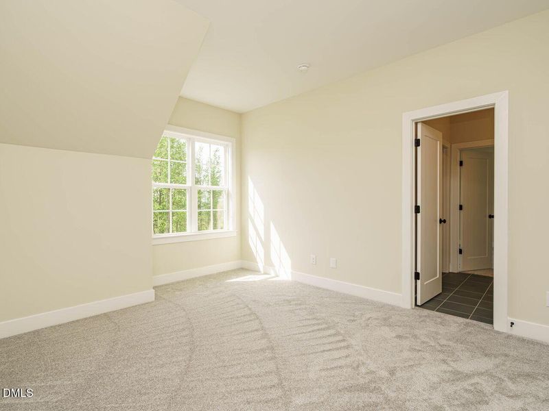 030-1280x960-bedroom