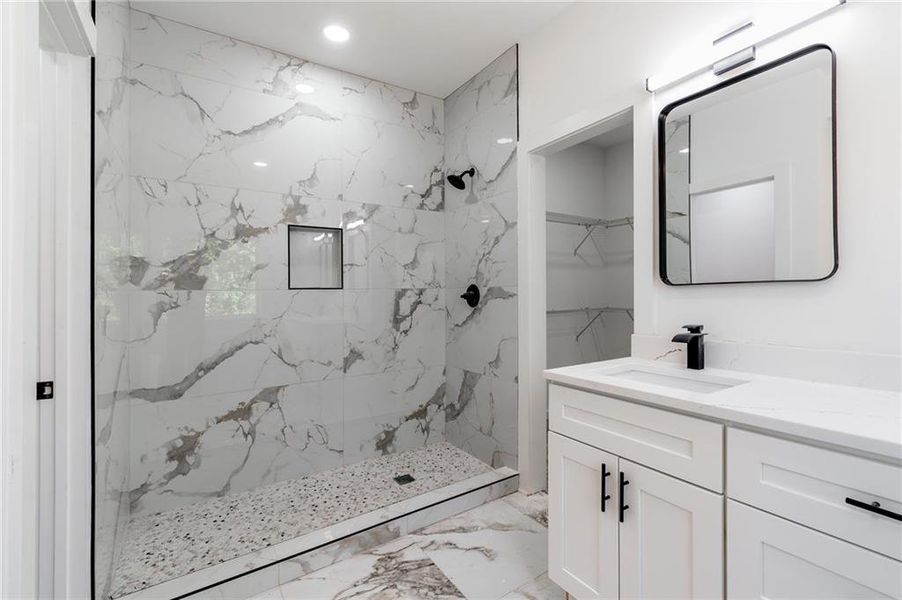 Furnished interior view inside a new home in , Gainesville (Image 9).