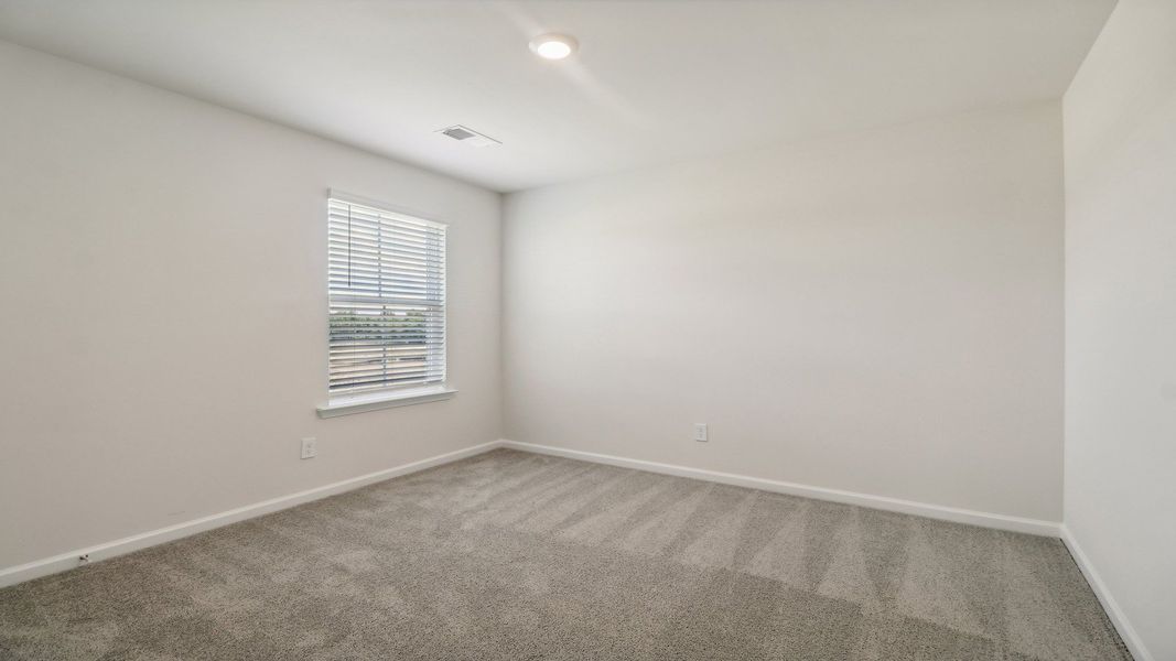 Representative unfurnished interior of a home built from the ROBIE by D.R. Horton in Gates Village, Lugoff (Image 20).