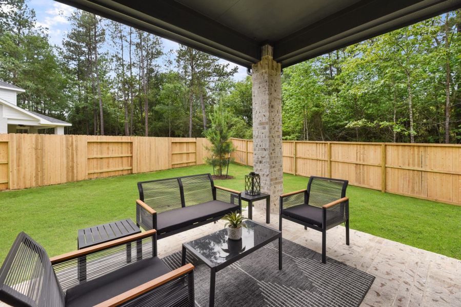 Exterior details and patio area of a home in Jordan Ranch, Fulshear (Image 3).