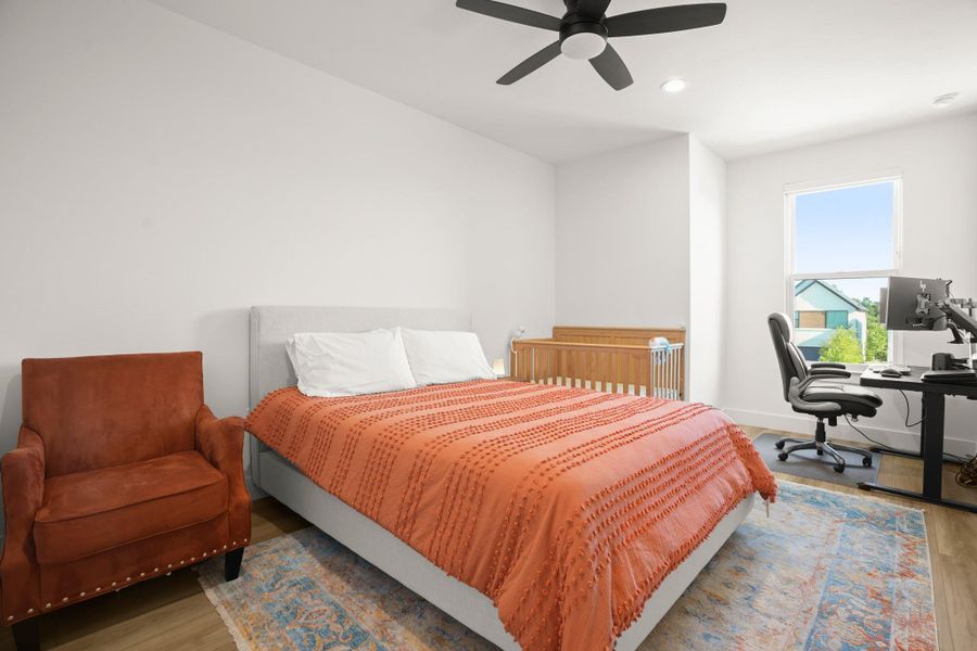 The other secondary bedroom. The other secondary bedroom.