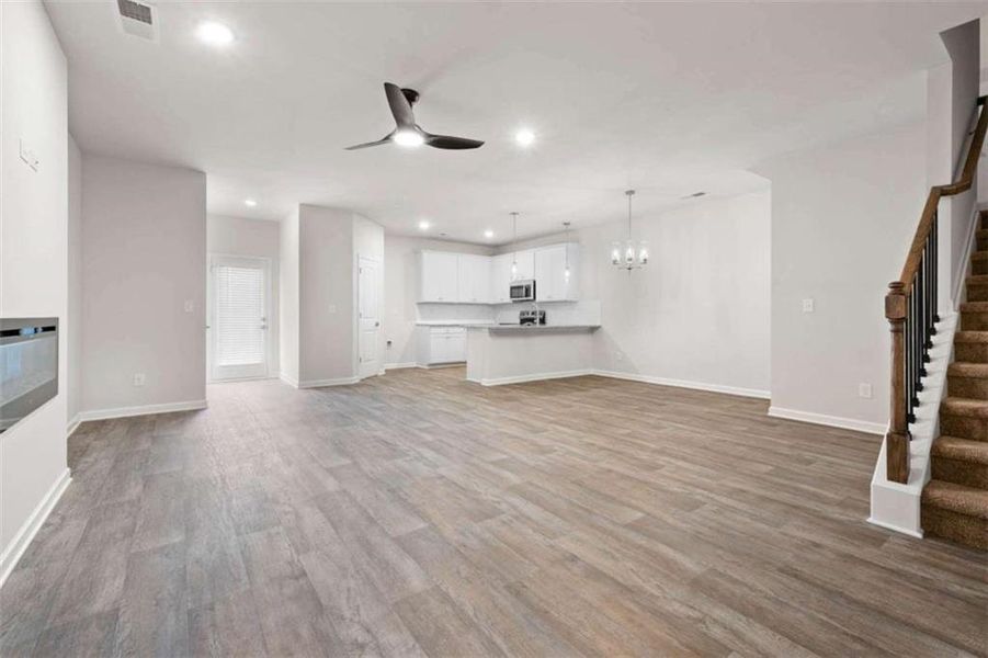 Spacious, unfurnished interior of a new home in Parkway James, Snellville (Image 8).