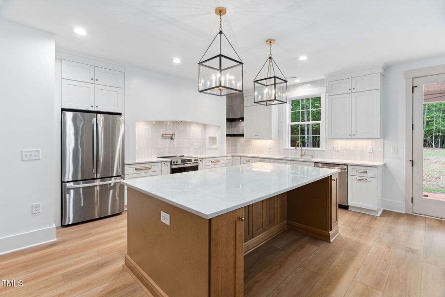 35-web-or-mls-125-oswego-dr 35-web-or-mls-125-oswego-dr