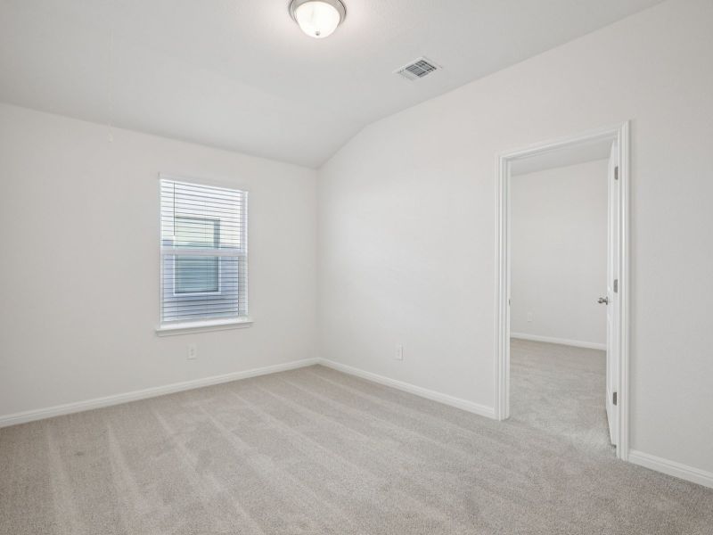 Spacious, unfurnished interior of a new home in Prairie Winds - Reserve Collection, Hutto (Image 12).