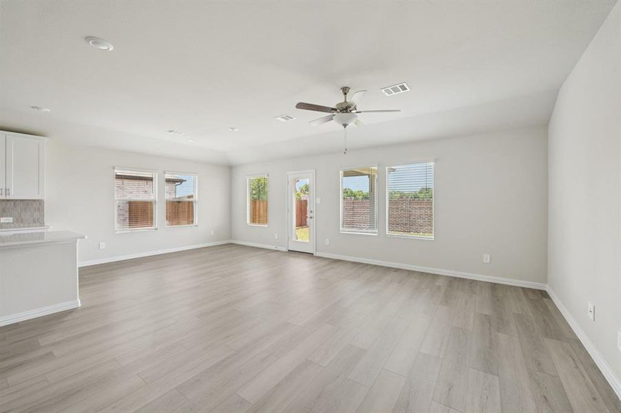 Photo is not of the actual home, but is an inspirational photo of builder’s model home and may depict options, furnishings, and/or decorator features that are not included.