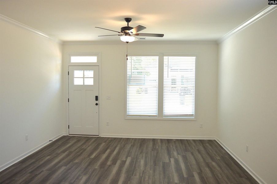 Spacious, unfurnished interior of a new home in Bickley Station, Irmo (Image 15).