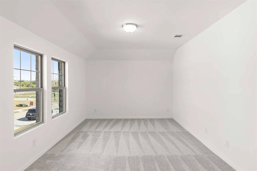 Spacious, unfurnished interior of a new home in Devonshire 50s, Forney (Image 20). Spacious, unfurnished interior of a new home in Devonshire 50s, Forney (Image 20).