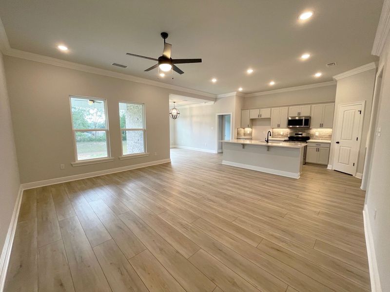 Spacious, unfurnished interior of a new home in Eagle Pointe, Pensacola (Image 7). Spacious, unfurnished interior of a new home in Eagle Pointe, Pensacola (Image 7).