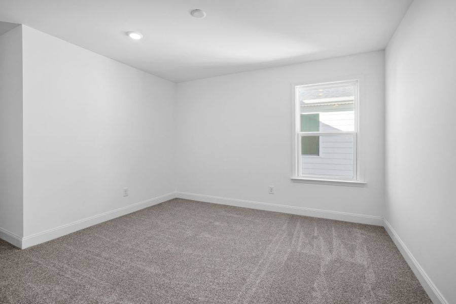 Spacious, unfurnished interior of a new home in Elmbrook, Indian Trail (Image 33).