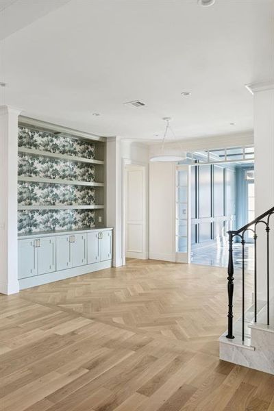 Spacious, unfurnished interior of a new home in , Colleyville (Image 24).