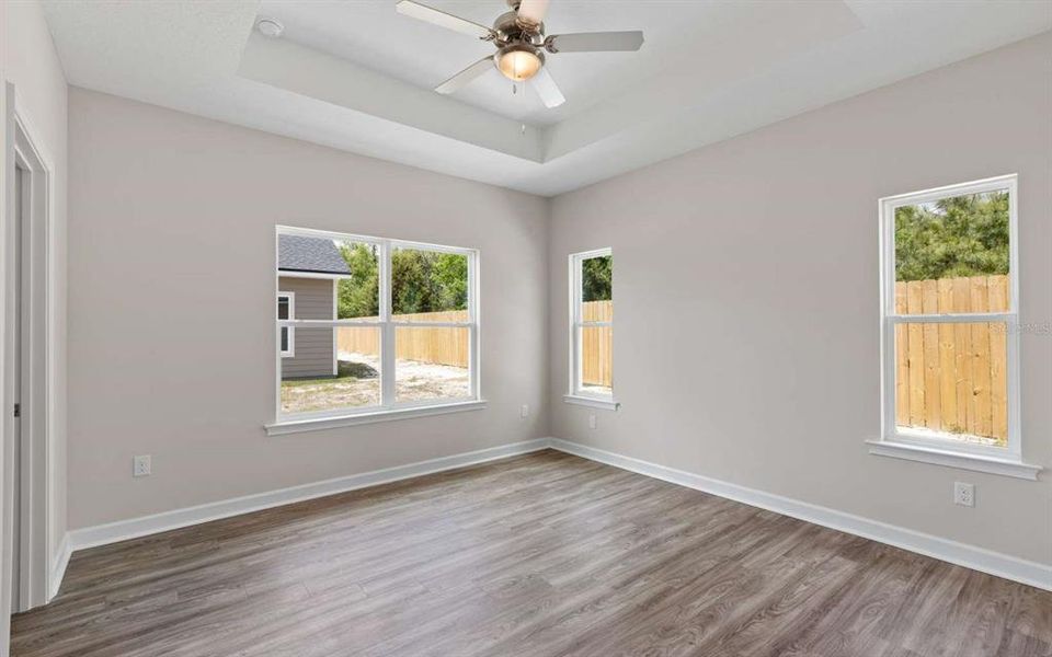 Spacious, unfurnished interior of a new home in , Live Oak (Image 18).