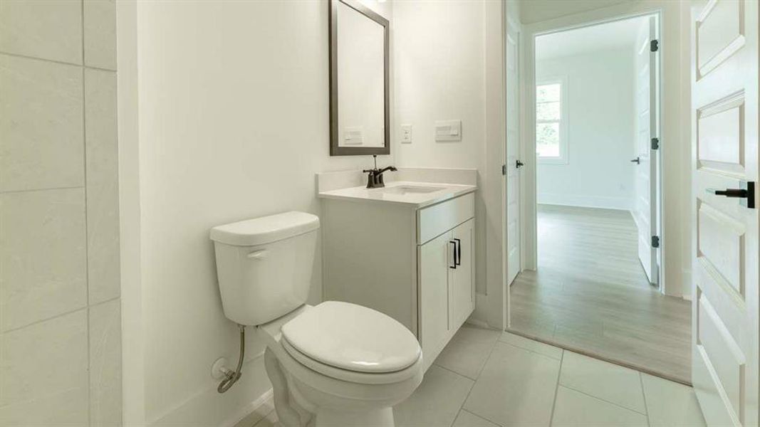 Furnished interior view inside a new home in The Village at Sandy Plains, Marietta (Image 7). Furnished interior view inside a new home in The Village at Sandy Plains, Marietta (Image 7).